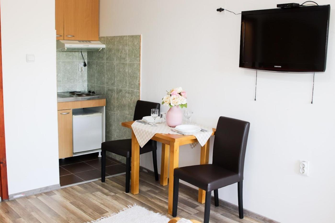 Charming Studio Masa Palić Exteriör bild